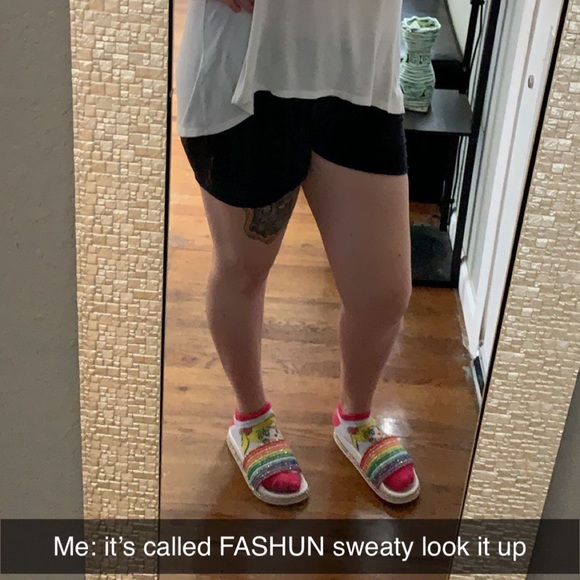 Fast Shipper, Top Seller, Lovely Packaging - Picture 3 of 8